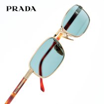 PR_25_Campaign_FW25Eyewear_Photo_STILL LIFE_Derived_S45_LOGO_1X1_72